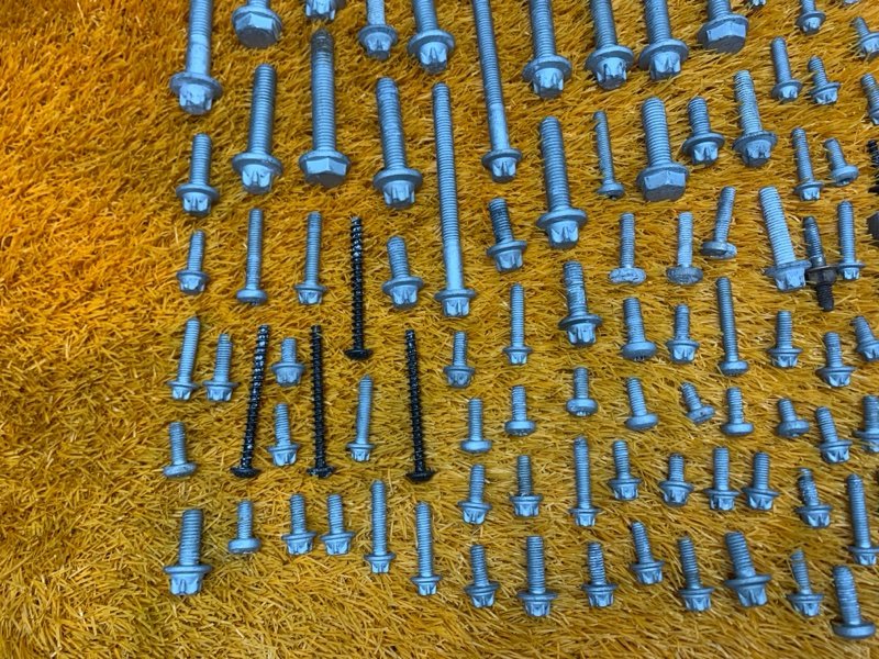 Болты и гайки ДВС, 1040 рублей, Красноярск