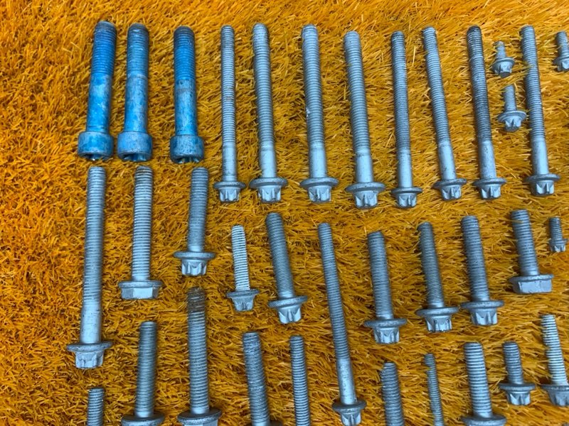 Болты и гайки ДВС, 1040 рублей, Красноярск