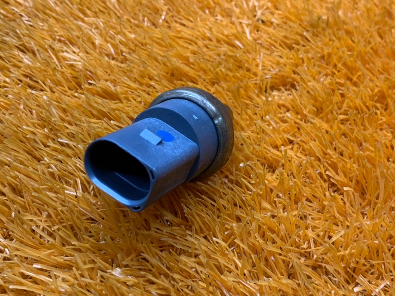 датчик температуры охлаждающей жидкости, 200 рублей, Красноярск