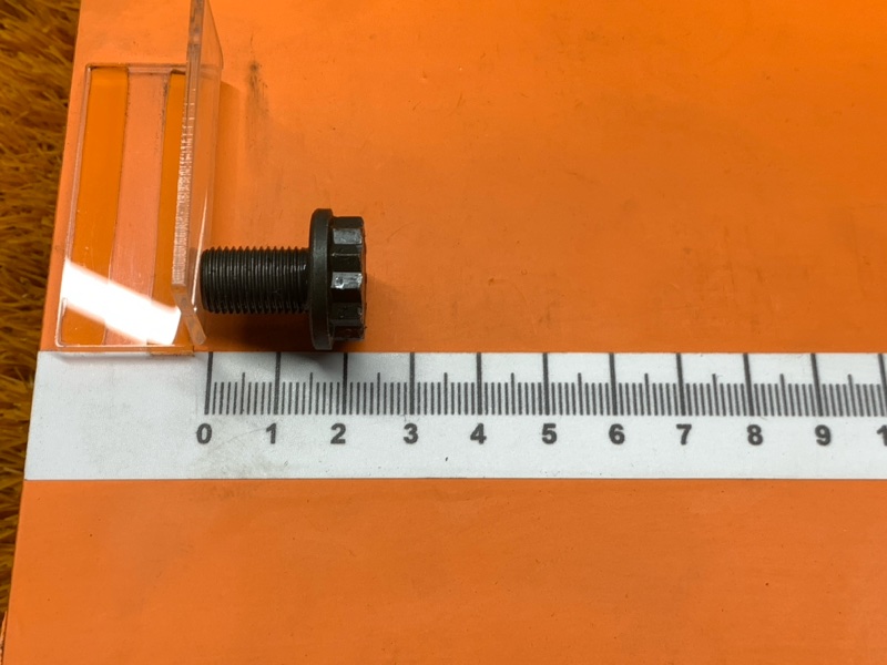 болт гидротрансформатора, 300 рублей, Красноярск