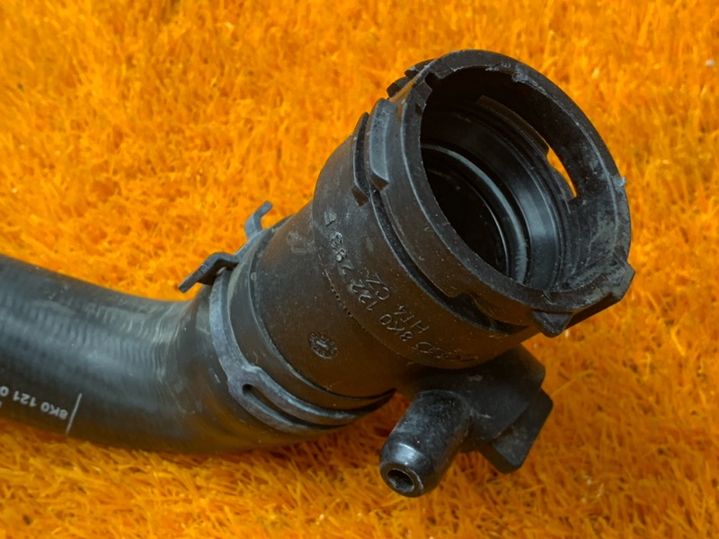 Патрубок радиатора нижний, 1300 рублей, Красноярск