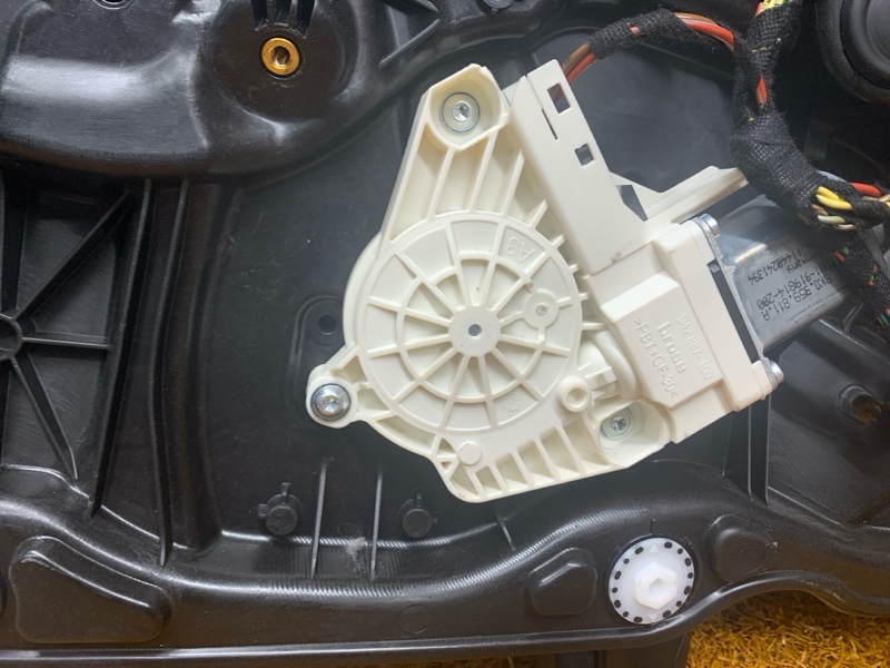 стеклоподъемник, 1710 рублей, Красноярск