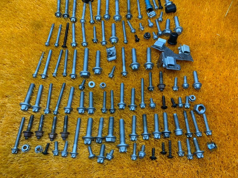 Болты и гайки ДВС, 1040 рублей, Красноярск