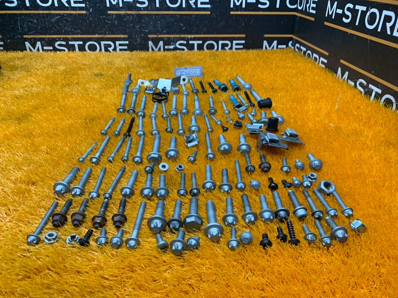 Болты и гайки ДВС, 1040 рублей, Красноярск