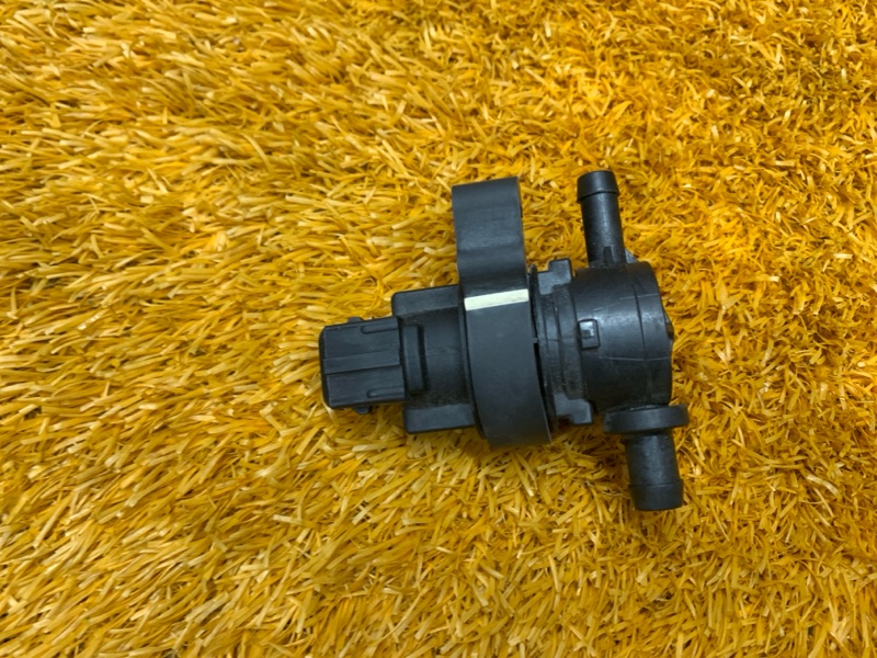 Клапан вентиляции топливного бака, 500 рублей, Красноярск