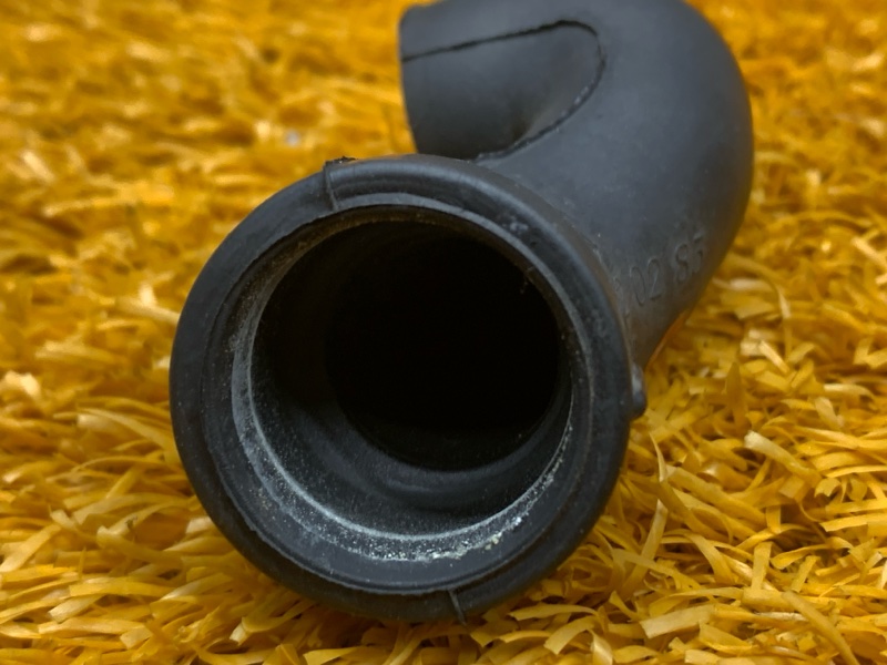 патрубок насоса продувки катализатора, 270 рублей, Красноярск