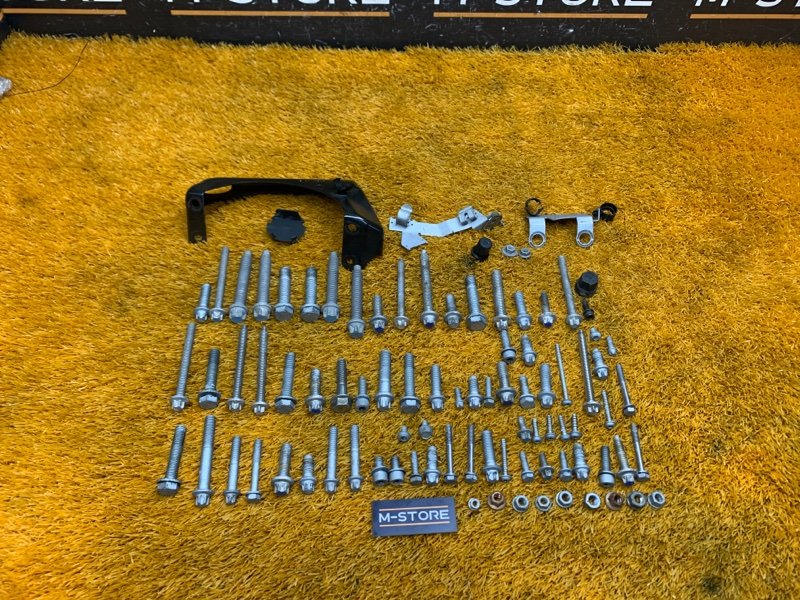 Болты и гайки ДВС, 720 рублей, Красноярск