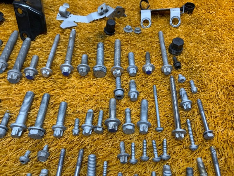 Болты и гайки ДВС, 720 рублей, Красноярск