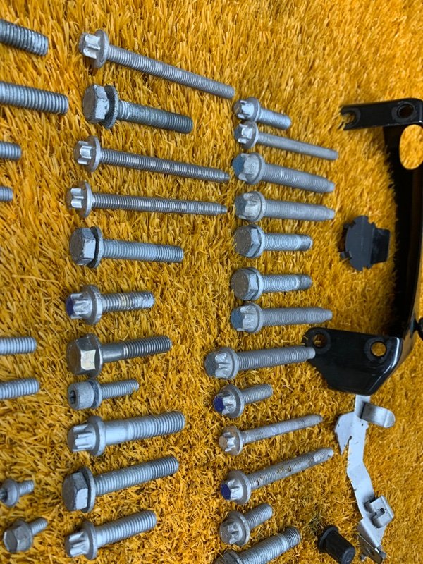 Болты и гайки ДВС, 720 рублей, Красноярск