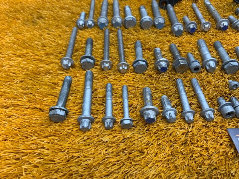 Болты и гайки ДВС, 720 рублей, Красноярск