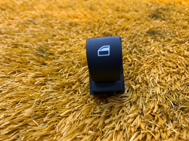 кнопка стеклоподъемника, 500 рублей, Красноярск