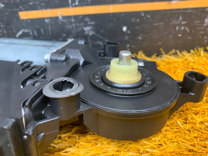 мотор стеклоподъемника, 800 рублей, Красноярск