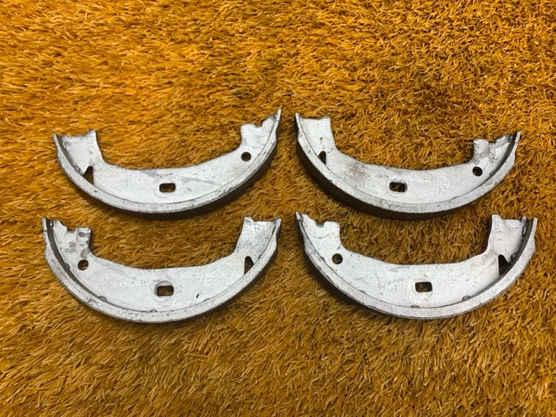 Колодки ручника, 500 рублей, Красноярск