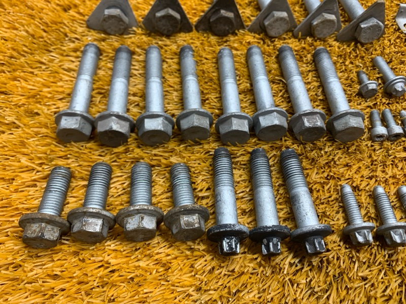 Болты и гайки задней подвески, 950 рублей, Красноярск