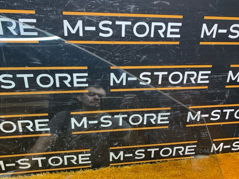 Стекло боковое, 3500 рублей, Красноярск