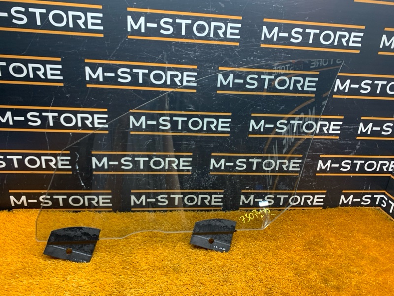 Стекло боковое, 3500 рублей, Красноярск