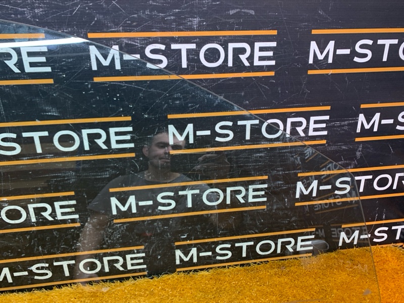 Стекло боковое, 1300 рублей, Красноярск