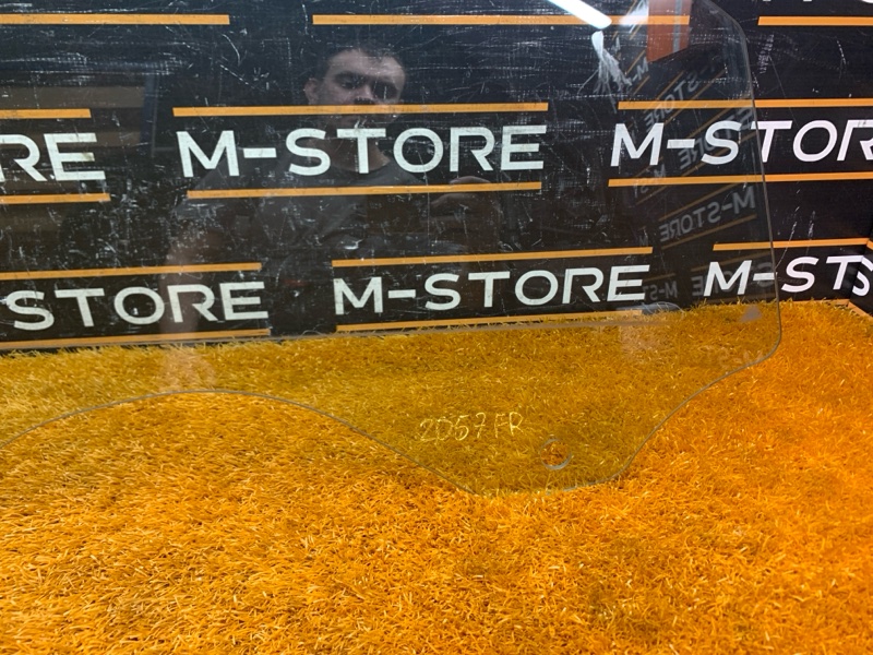 Стекло боковое, 1300 рублей, Красноярск