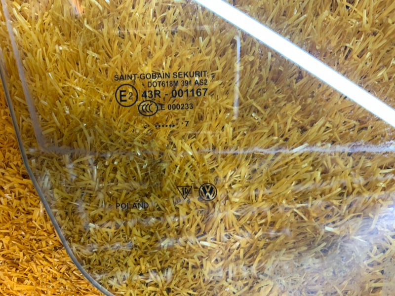 Стекло боковое, 1300 рублей, Красноярск