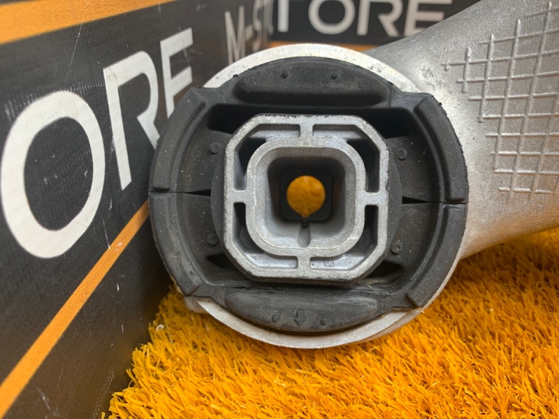 Балка поперечная (подрамник), 4260 рублей, Красноярск