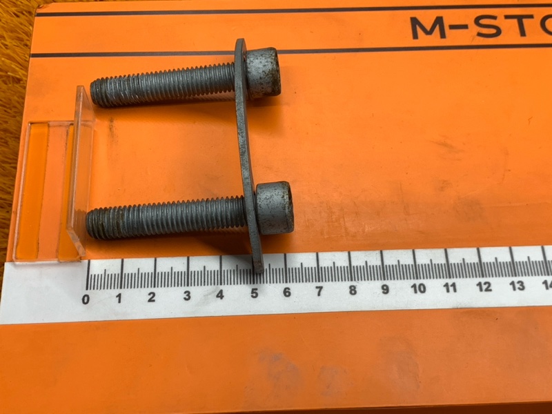 Болт привода, 500 рублей, Красноярск