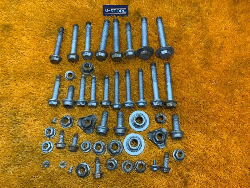 Болты и гайки задней подвески, 800 рублей, Красноярск