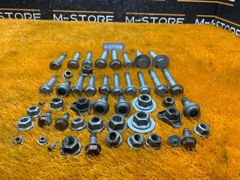 Болты и гайки задней подвески, 800 рублей, Красноярск