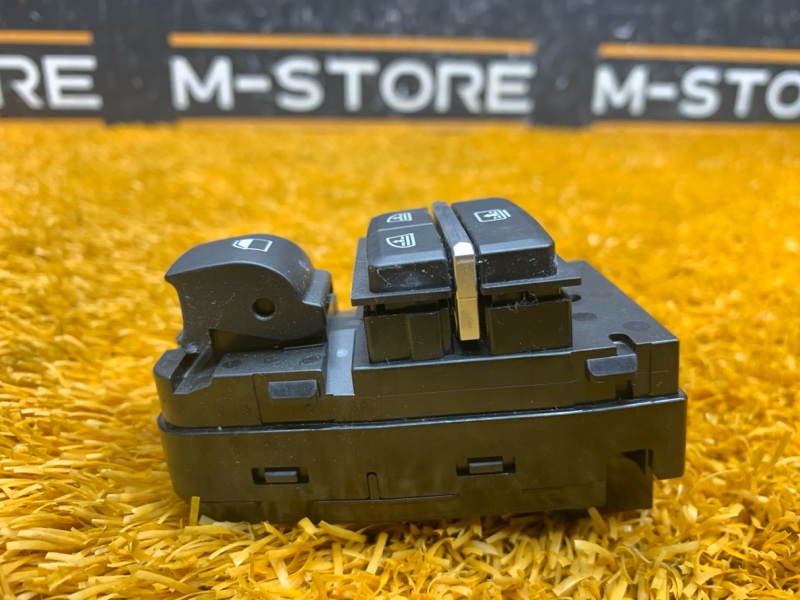 кнопка стеклоподъемника, 670 рублей, Красноярск