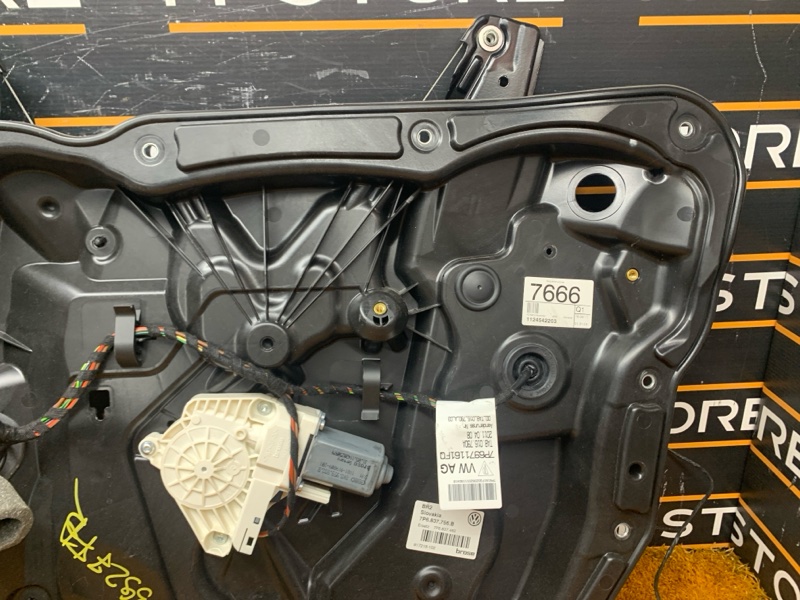 стеклоподъемник, 2560 рублей, Красноярск