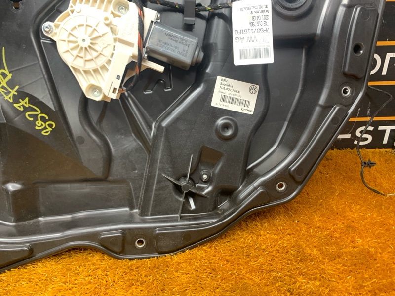 стеклоподъемник, 2560 рублей, Красноярск