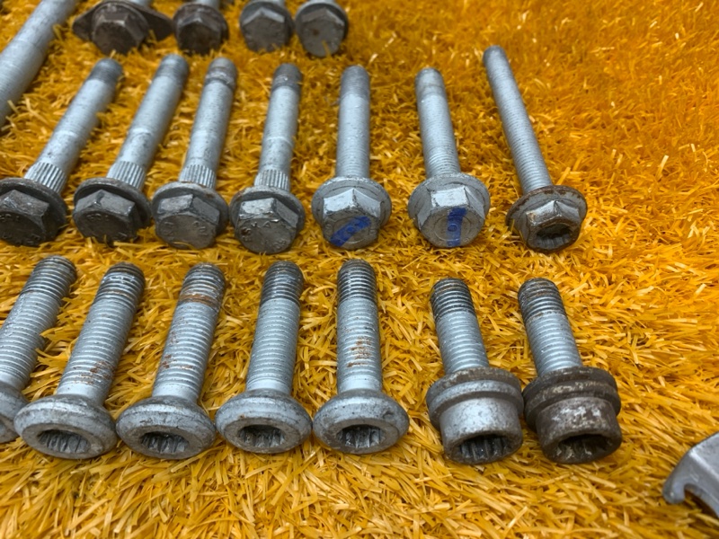 Болты и гайки задней подвески, 800 рублей, Красноярск