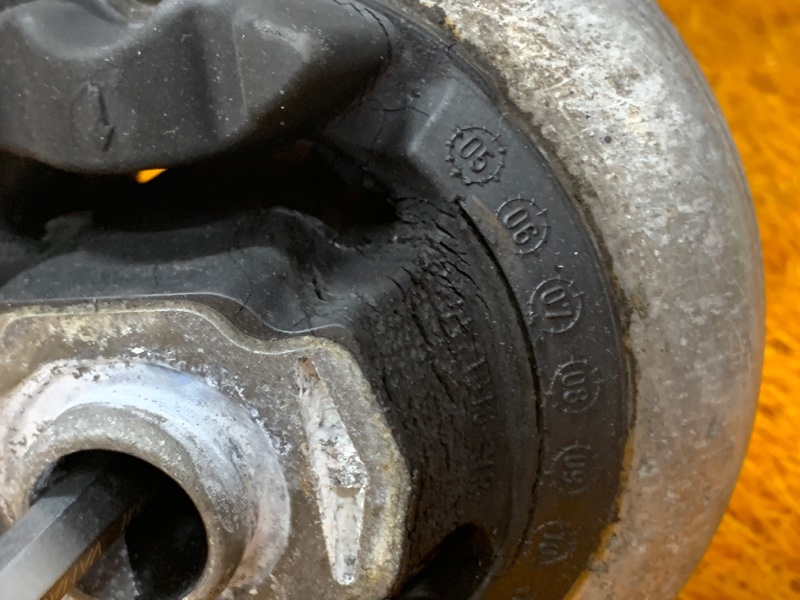 Балка поперечная (подрамник), 1700 рублей, Красноярск