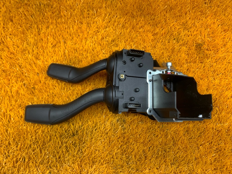 блок подрулевых переключателей, 2000 рублей, Красноярск