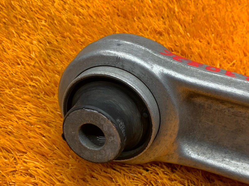 Рычаг подвески нижний, 2500 рублей, Красноярск