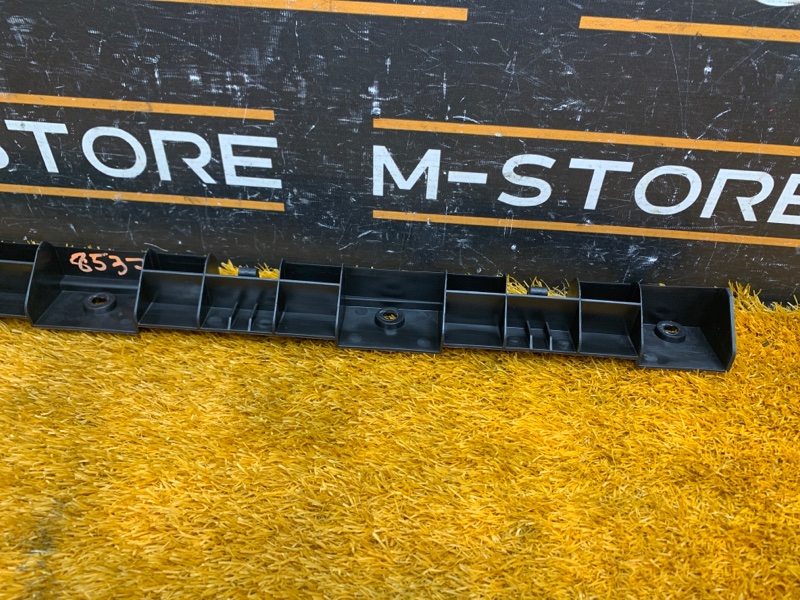 кронштейн порога, 370 рублей, Красноярск