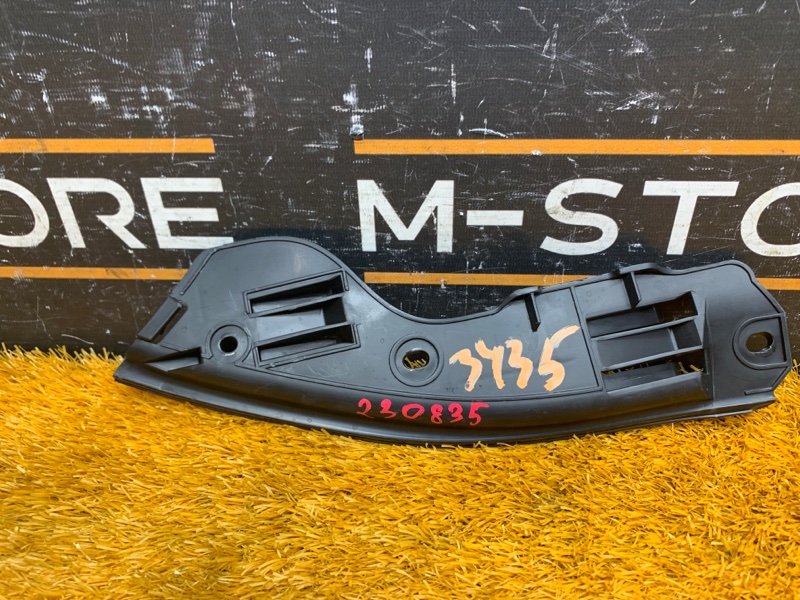 крепление бампера, 300 рублей, Красноярск