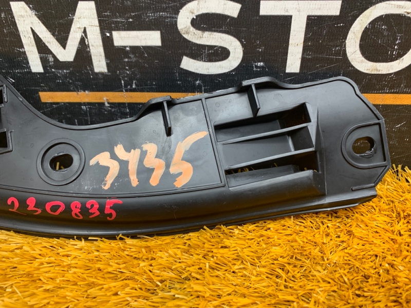 крепление бампера, 300 рублей, Красноярск