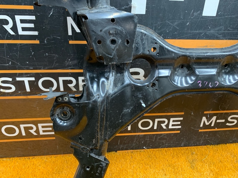 Балка поперечная (подрамник), 3000 рублей, Красноярск