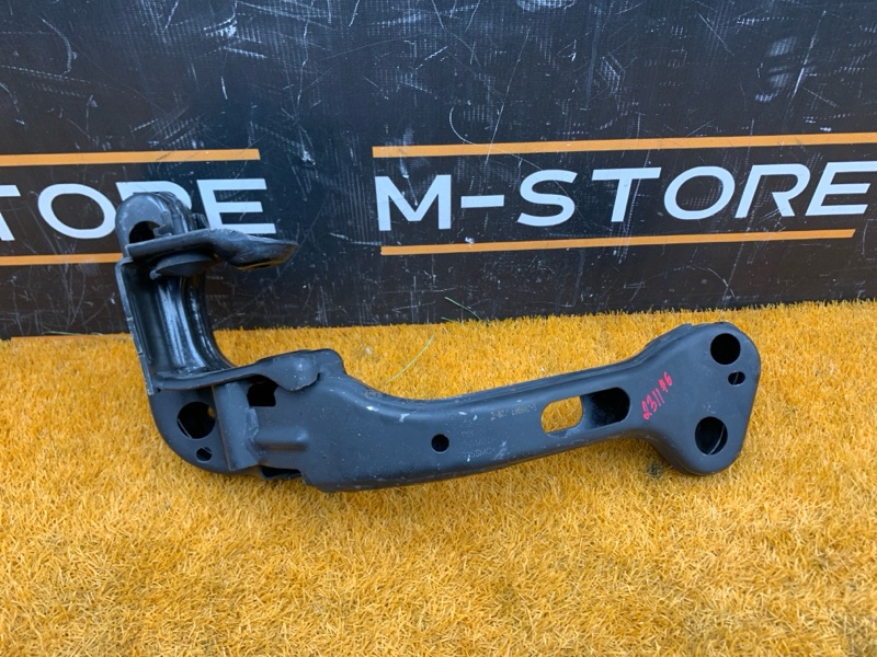 Кронштейн КПП, 500 рублей, Красноярск