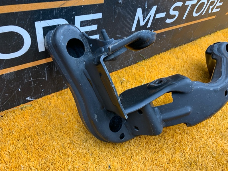 Кронштейн КПП, 500 рублей, Красноярск