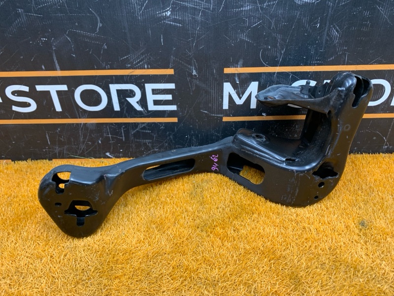 Кронштейн КПП, 500 рублей, Красноярск