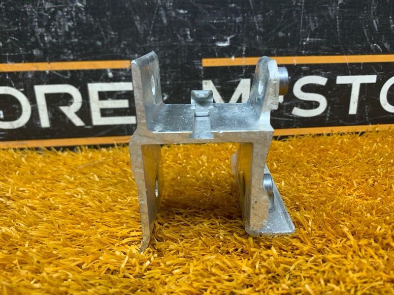 Кронштейн радиатора, 1080 рублей, Красноярск