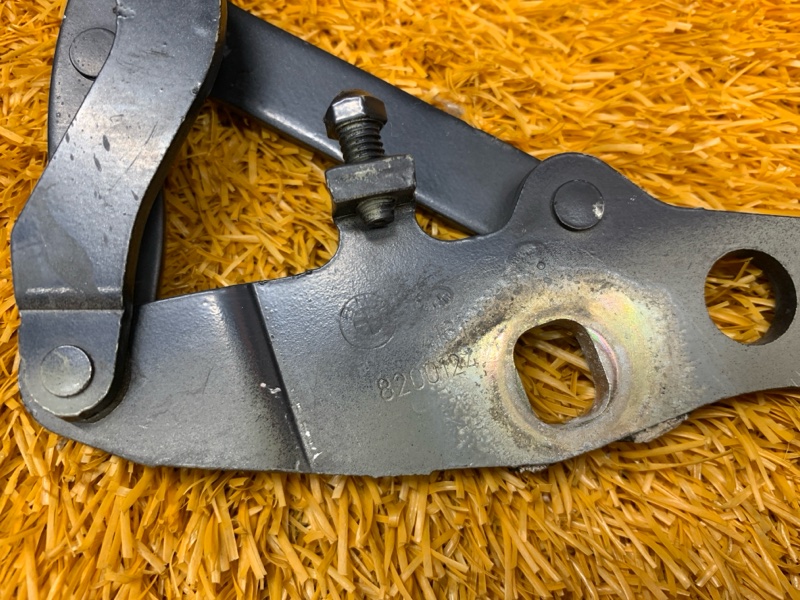 петля капота, 700 рублей, Красноярск