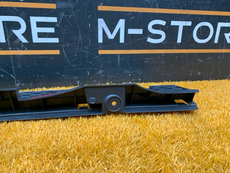 крепление бампера, 800 рублей, Красноярск