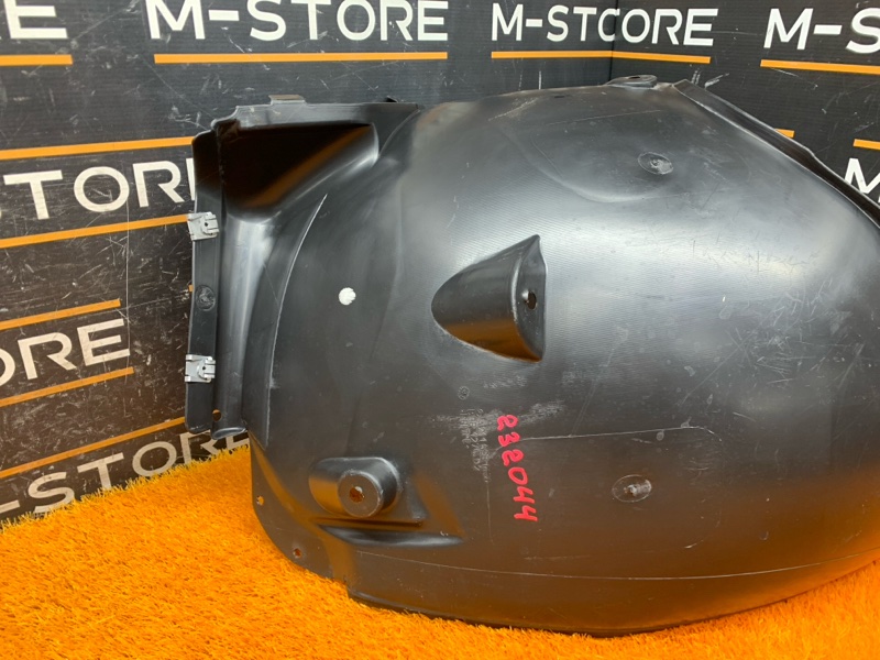 подкрылок, 600 рублей, Красноярск