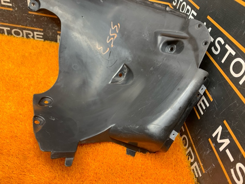 подкрылок, 600 рублей, Красноярск