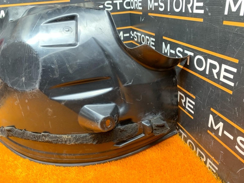 подкрылок, 1500 рублей, Красноярск