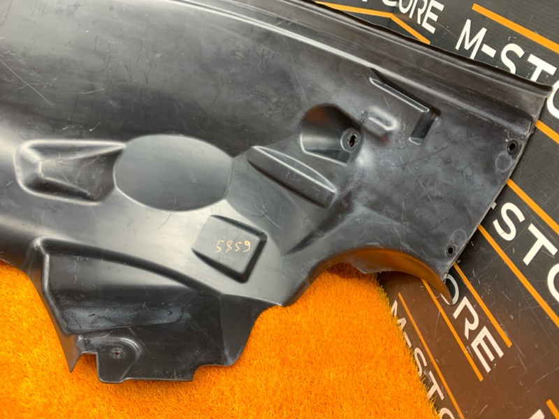 подкрылок, 1500 рублей, Красноярск