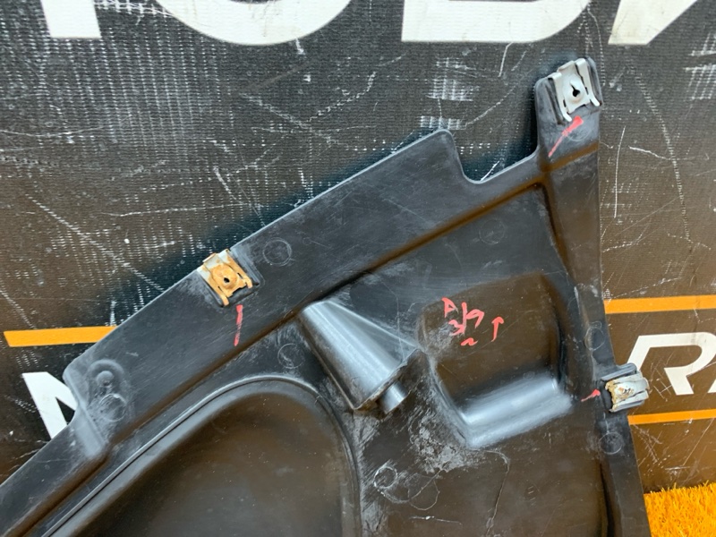 подкрылок, 1240 рублей, Красноярск