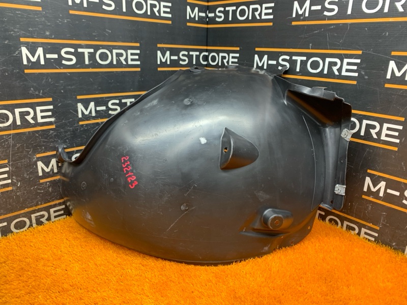 подкрылок, 600 рублей, Красноярск